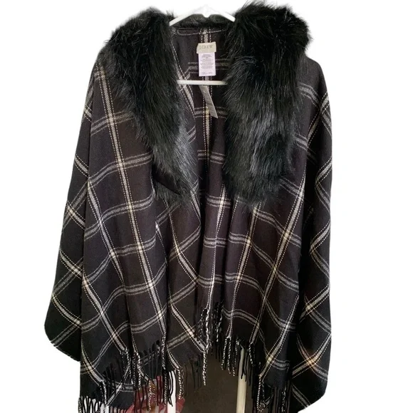 🆕 J.Crew Factory Women's Faux Fur Cape Scarf - Picture 2 of 9